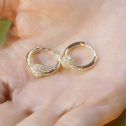 💎 Schmuck-Special: 1+1 gratis! ✨ Goldene Kugelohrringe – Elegant, verspielt & immer passend 👗🎉