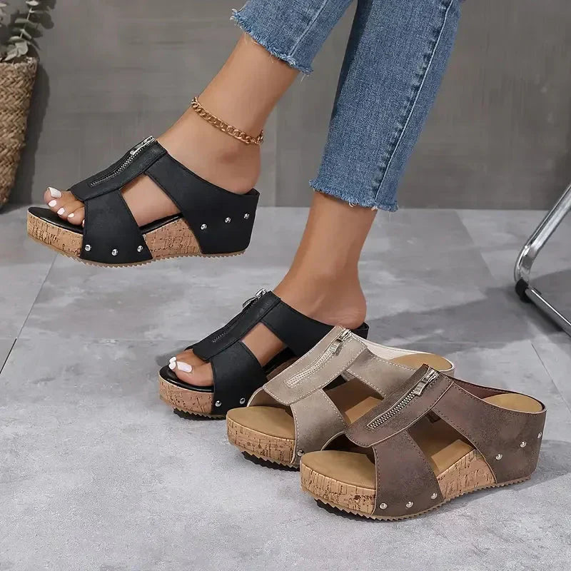 ✨ 48 % Rabatt! Sommer-Must-have: Nieten-Zehensteg-Keilabsandalen – modisch & bequem! 👡🔥