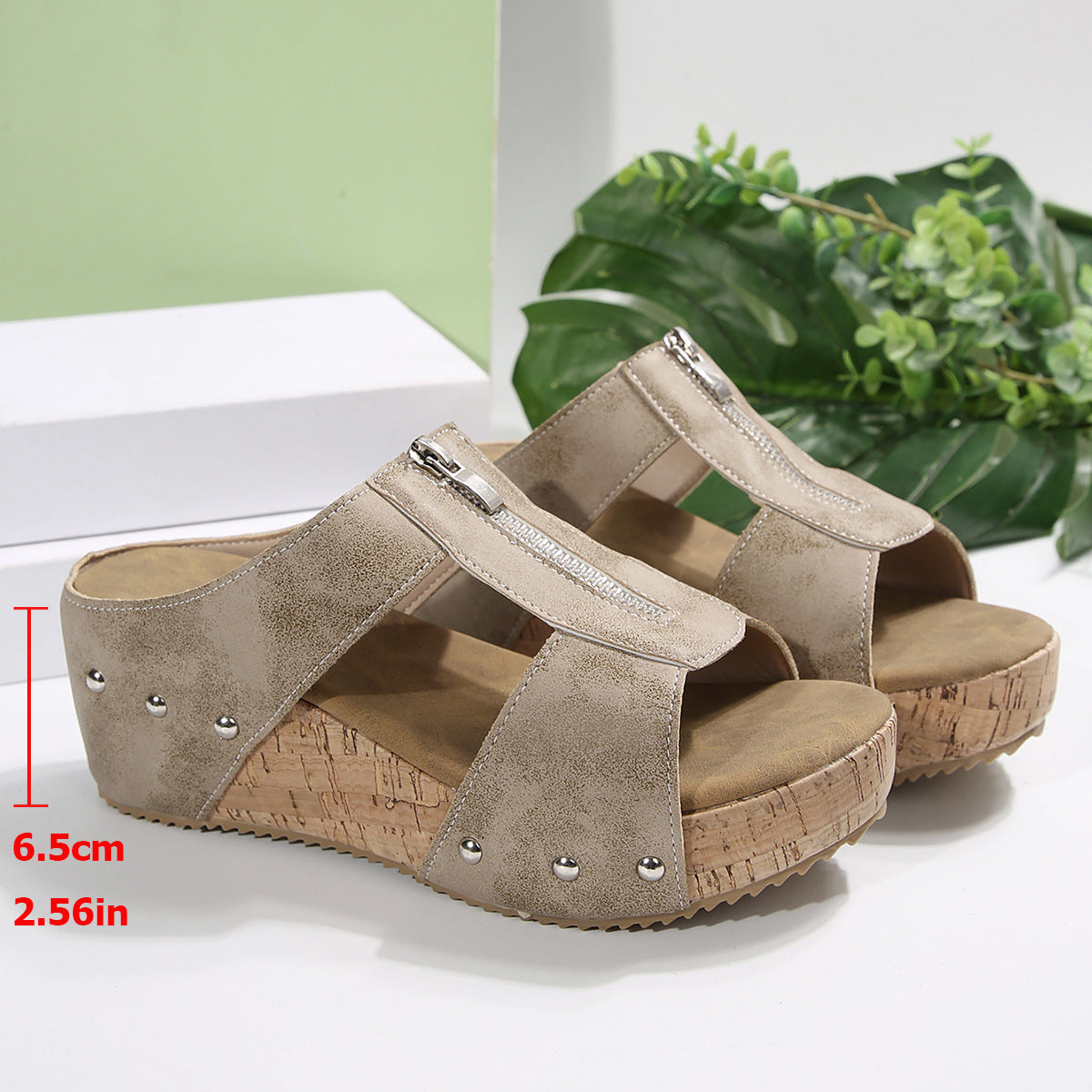 ✨ 48 % Rabatt! Sommer-Must-have: Nieten-Zehensteg-Keilabsandalen – modisch & bequem! 👡🔥