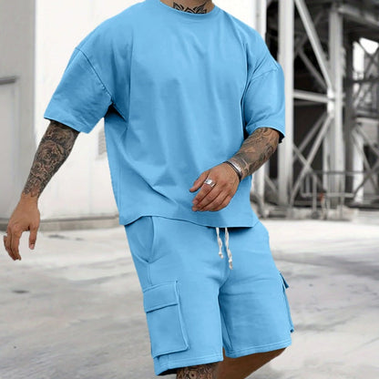 Set aus Freizeit-T-Shirt mit kurzen Ärmeln und Shorts für Herren