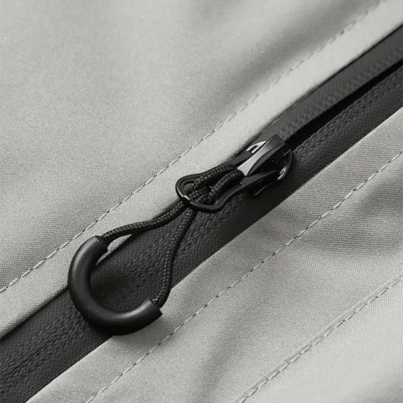 🔥 Wenige auf Lager – 50 % Rabatt! Leichte Übergangsjacke mit Taschen – bequeme Passform, wind- & wasserabweisend – perfekt für Frühling, Herbst & milde Wintertage 🧥💨🌦️