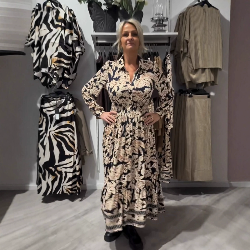 Anmutiges Langarmkleid mit Blumenmuster
