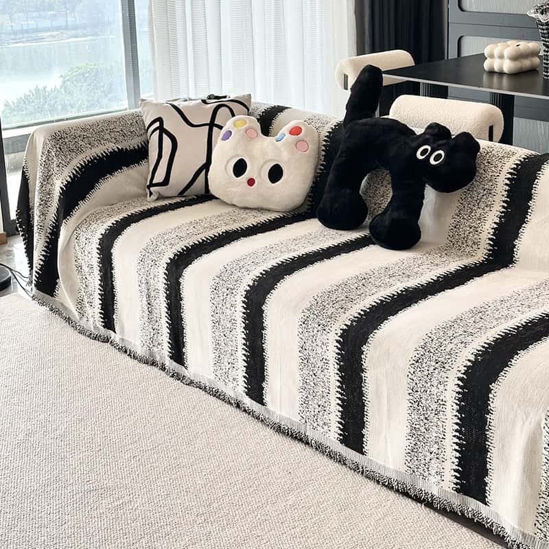 🛋️ Weicher gestreifter Chenille-Sofaüberwurf – Atmungsaktiv & Stilvoll für jede Jahreszeit 🌤️
