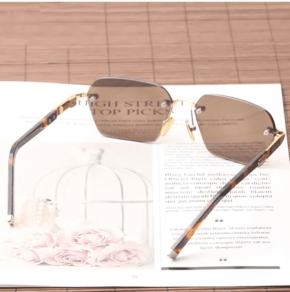 Sonnenbrille mit Gläsern aus Naturkristall