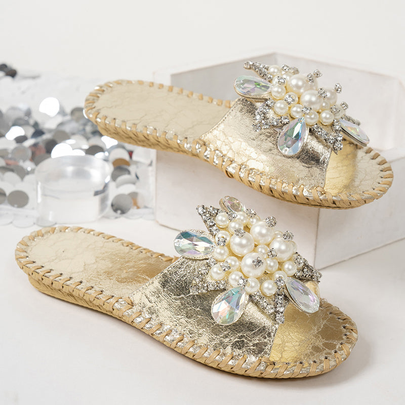 🔥 Damen Pailletten & Perlen Pantoffel – Rutschfeste Flachsohle | Elegante Zehensteg-Sandalen für Sommer (35-43) 👡✨