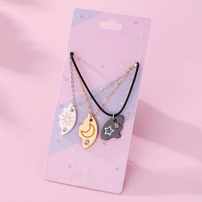 ⏰ Limitiertes Angebot! 💎 3-teiliges Freundschaftsketten-Set – Sonne, Mond & Sterne Design 🌞🌙✨ | Kristallbesatz 💎 – Zinklegierung 🛡️