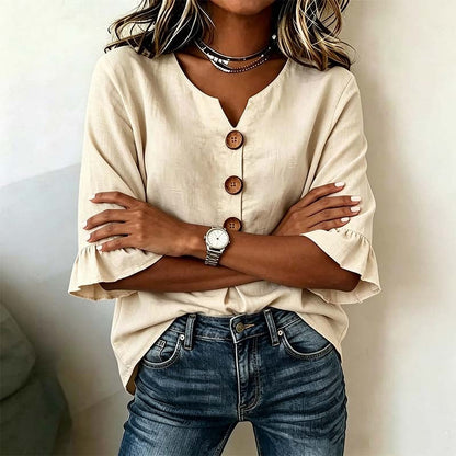 👚 Nur für kurze Zeit 50 % Rabatt! ✨ Damenbluse mit V-Ausschnitt, Rüschenärmeln und Holzknöpfen – Boho-Stil, fließend, romantisch 🍃
